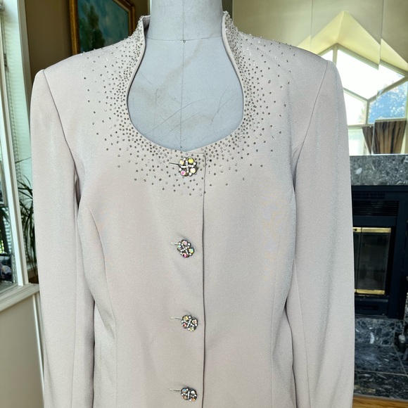 Evening - embellished 2 piece - Picture 4 of 7